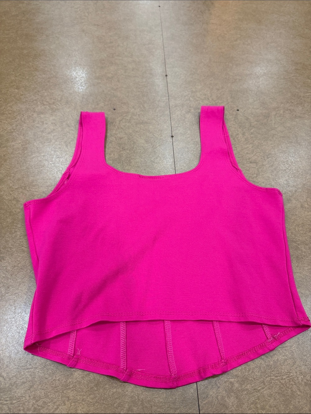 Discreet NYC Hot Pink Square Neck SemiCrop Tank • Size Large - Picture 5 of 5